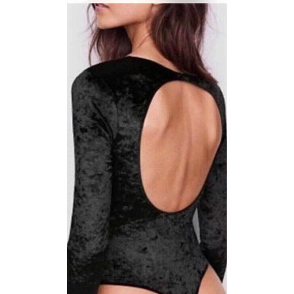 Victoria’s Secret Crushed Velvet Bodysuit Plunge Neck Open Back Cheeky XS/Small - Picture 2 of 11